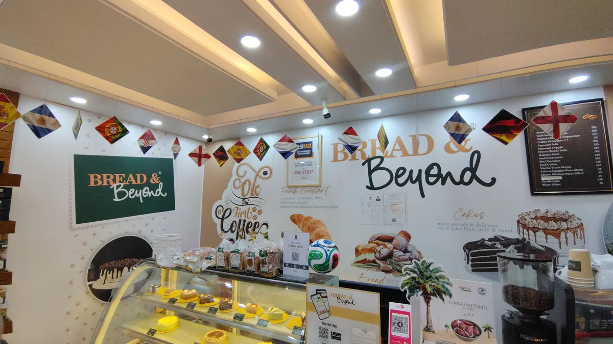 Bread & Beyond - Banani UAE Market