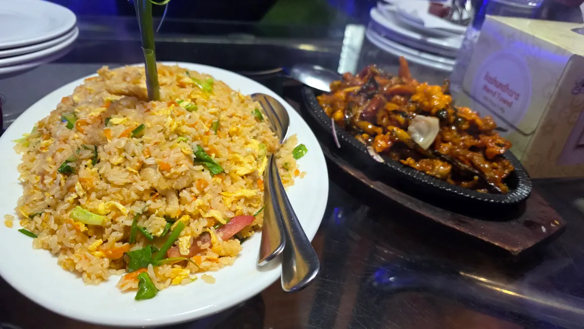 FOODIES' POND RESTAURANT