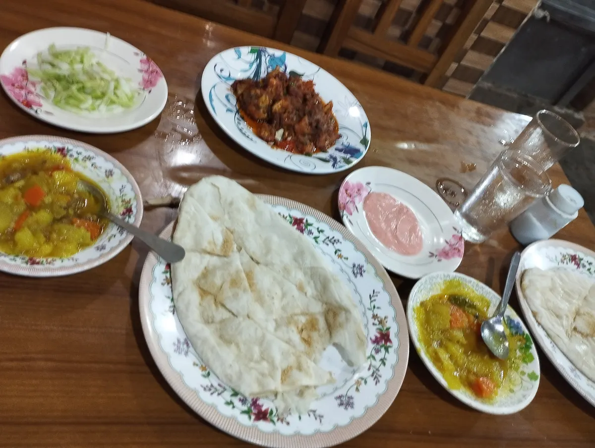 নিউ আহার রেস্তোরাঁ