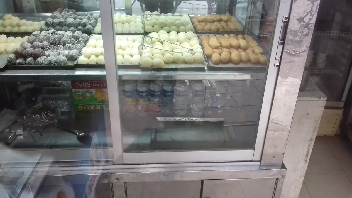 Kaka Bikrampur Mistanno Bhandar & Bakery