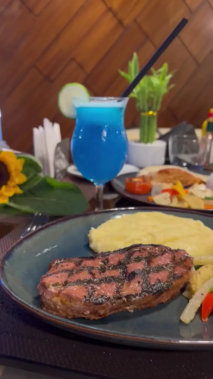 Texas Restaurant | Steak & Seafood Affordable Luxury in Banani.