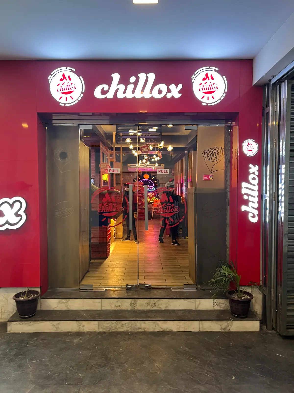 Chillox Dhanmondi