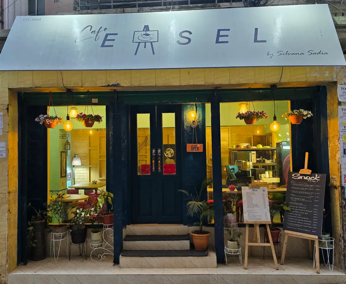 Cafe Easel — exterior