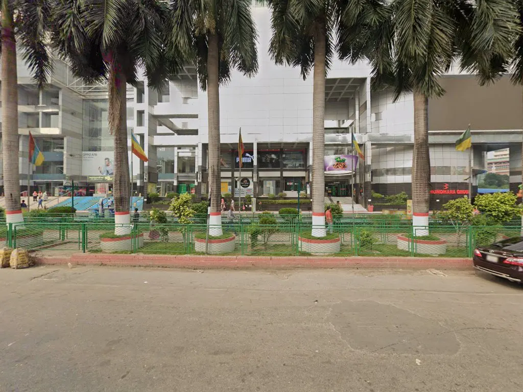 SR Dhaka