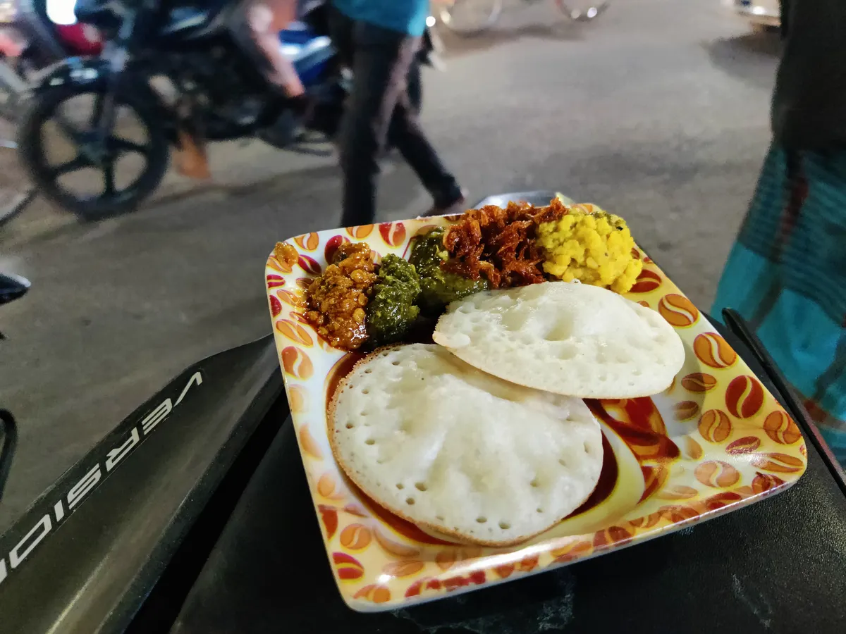 Pizza Fast Food & Pitha Ghor — food