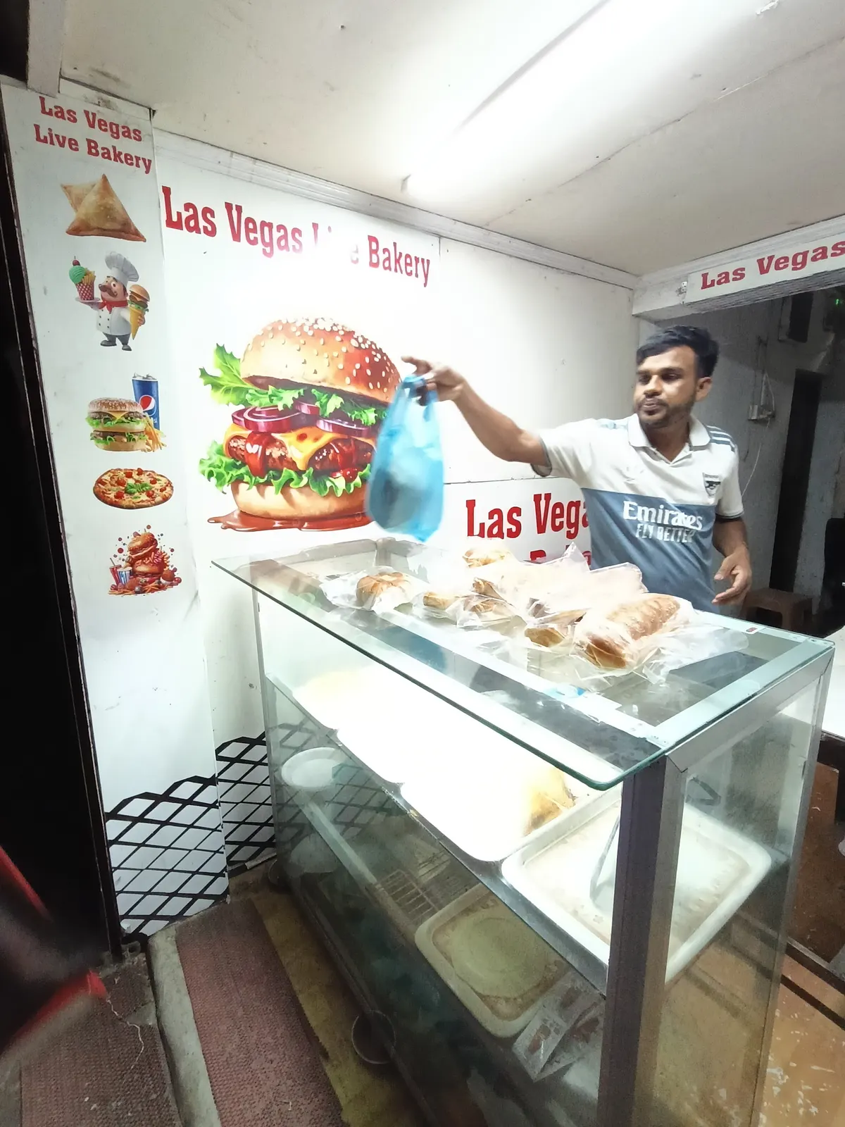Las Vegas live bakery