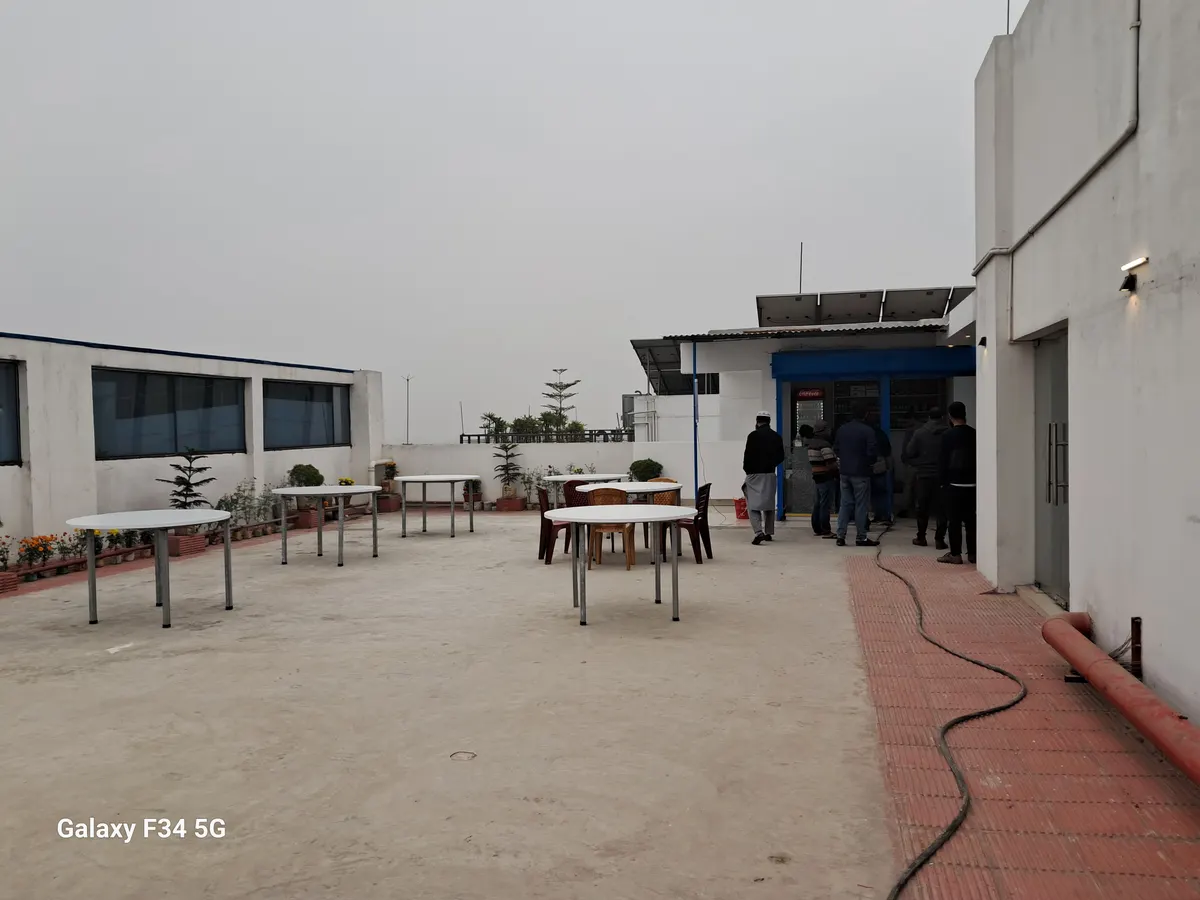 Noman coffee shop — exterior