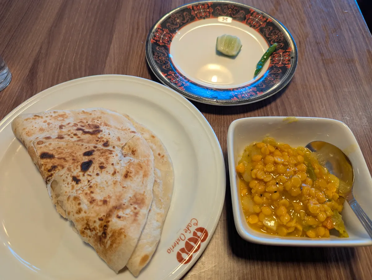 Shafi Hotel & Restaurant