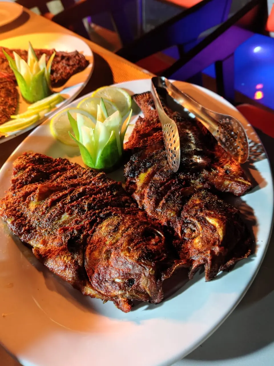 AZ RESTAURANT & LOUNGE.